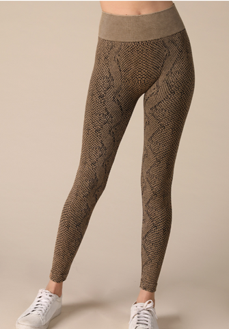 Kiss My Boa Leggings