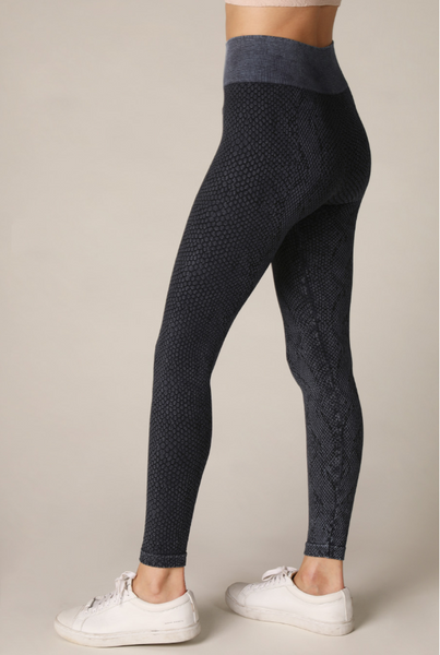 Kiss My Boa Leggings